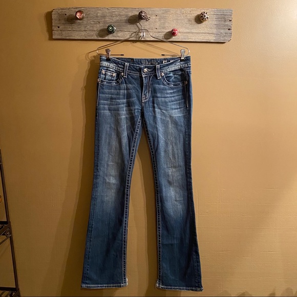 Miss Me Jeans - Picture 1 of 6